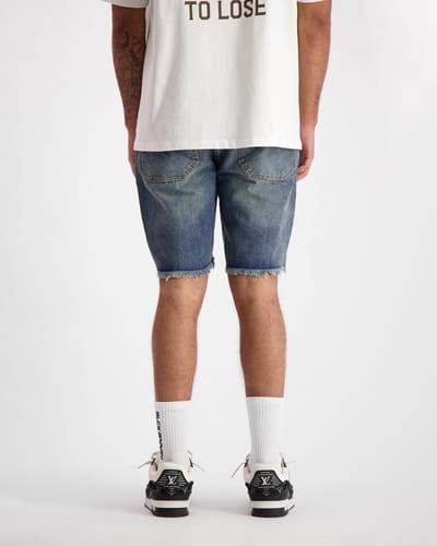 CUT OFF DENIM SHORTS