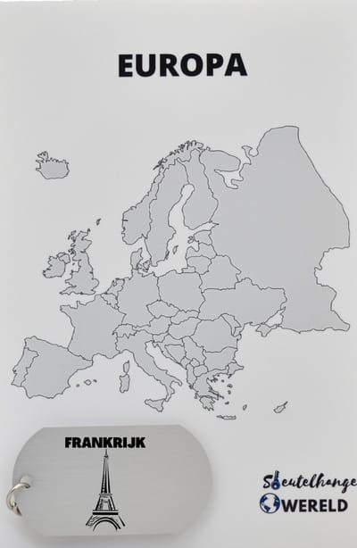 Frankrijk Sleutelhanger inclusief kaart – Frankrijk cadeau – beste land- Leuk kado voor je Vriend om te geven - 2.9 x 5.4CM