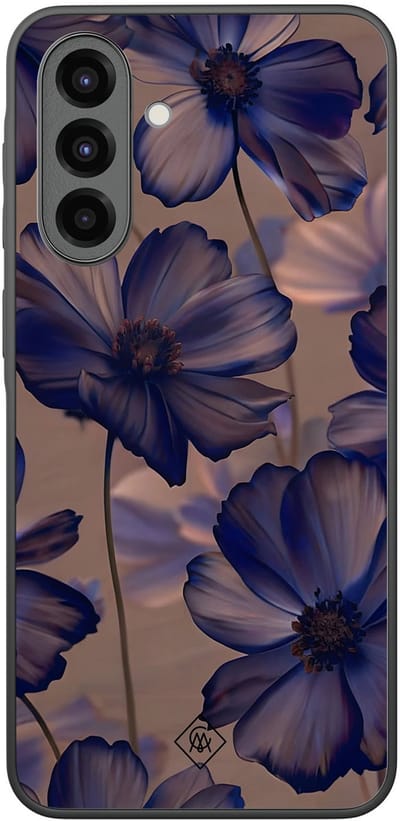 Casimoda® hoesje - Geschikt voor Samsung Galaxy A36 - Twilight Petals - Zwart TPU Backcover - Geometrisch patroon - Paars