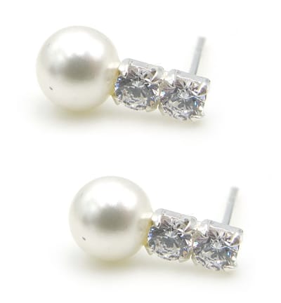 Zilveren oorstekers bruidssieraad met 6mm wit pareltje en 2 strass steentjes 925 silver