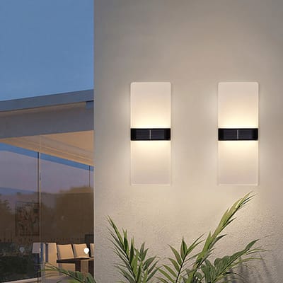 Solar wandlamp buiten 'Polaris' - Set van 2 stuks - IP44 - 70 lumen - Warm en helder wit licht - Tuinverlichting op zonne-energie