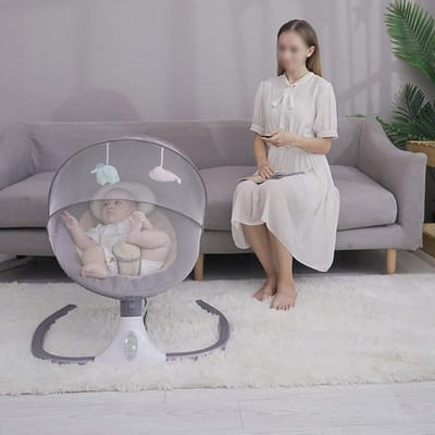 Elektrische babyschommel met 4 bewegingssnelheden en Bluetooth functie voor baby's van 0-12 maanden