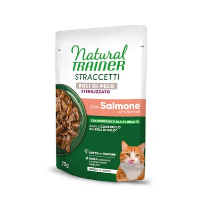 56x 70g Natural Trainer Straccetti Hairball Sterilised Streifen in Soße mit Lachs Katzenfutter nass