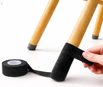 Stoelpoot Beschermers Tape – 5 Rollen – Zelfklevend & Antislip – Vloerbescherming voor Stoelen & Tafels – Geluidsdempend – 2,5 cm x 4 m – Zwart
