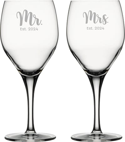 Gegraveerde set rode wijnglazen 42,5cl Mr. Est. 2024 - Mrs. Est. 2024