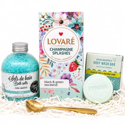 Luxe Wellness Cadeauset – Lovaré Champagne Splashes Thee, Opium Badzout, Eucalyptus & Mint Shower Bar + Gouden Theelepel