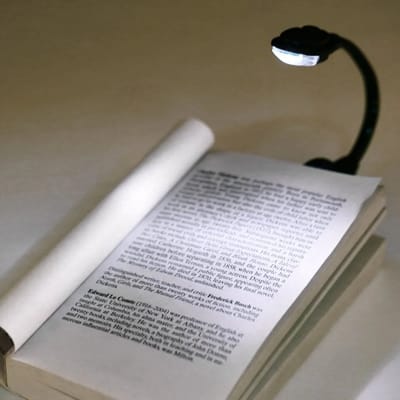 LED Leeslampje - Leeslampje met clip - Boekenlampje - Lampje met klem - Boekenlamp - Leeslamp met klem - LED verlichting - Zwart - Met klem - CHPN