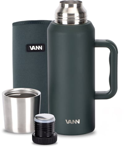 VANN® 3-Wandige Thermos Isoleerkan 1.2 Liter - RVS Thermoskan - 36U koud / 24U warm - Thermosfles met beker en dop in 1 - Inclusief beschermhoes