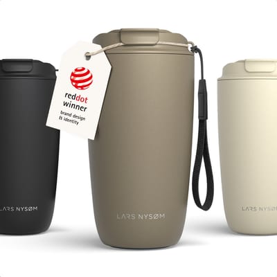 LARS NYSØM Nøgen Thermo Coffee Mug-to-go 500ml - BPA-vrij met Isolatie - Met Draagriem & Tritan Deksel (Taupe Brown)