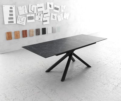 Eettafel Edge Laminam® keramiek grijs 180-220x100cm middenvoet kruis zwart