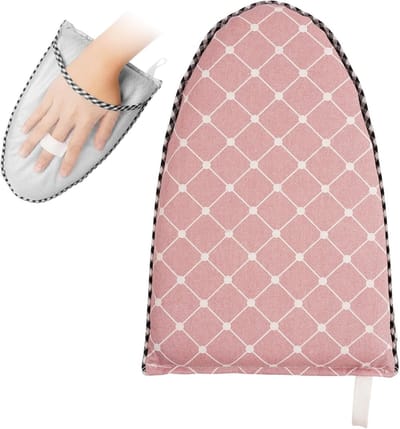Strijkmat - Strijkplank - IJzergaas mat - Tafelstrijkplank - Handheld Strijkplank - Stoomstrijkijzer Matje - Hittebestendige beschermdoek voor strijken - Compacte mat - Mini Strijkplank - Kleding bescherming - 25*17cm - Roze - Katoen