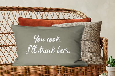 Sierkussens - Kussentjes Woonkamer - 60x40 cm - Spreuken - Quotes - You cook, I'll drink beer - Bier