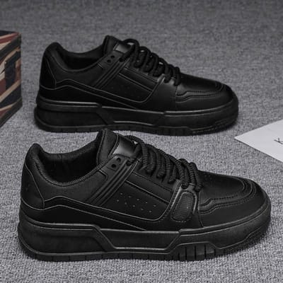Herenschoenen Lente en Herfst Niche Design Veelzijdig Casual Puur Zwarte Boardschoenen voor Tieners Sport Dikke Zool Verhoogde Brood Trendy Schoenen 44 black