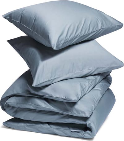 Yumeko dekbedovertrek katoensatijn faded blauw 240x220 + 2/60x70 - Bio, eco & fairtrade