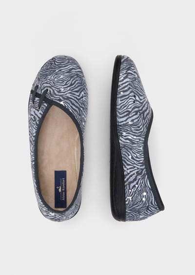 Ballerina pantoffels met animalprint - blauw / gedess. - Gr. 36 van Goldner Fashion
