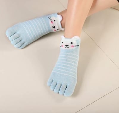 Teensokken dames - teen sokken - toe socks - blauw - wit - leuke print kat - beer - muis - 36 - 40 - cadeau - sport - yoga - fitness - pilates - runner teen sokken - teenslipper sokken - gift - geschenk voor haar