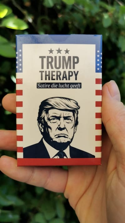 Trump Therapy - Engelse versie – Kaartspel – Satire – Scheur, verbrand en laat los
