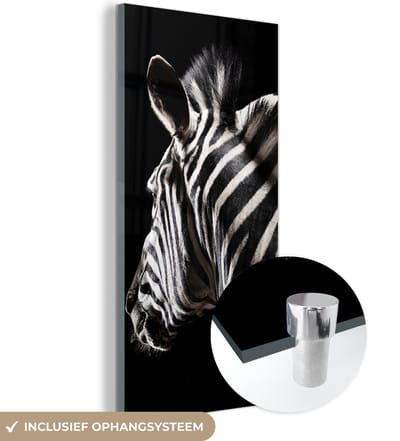 MuchoWow® Glasschilderij 20x40 cm - Schilderij acrylglas - Zebra - Dier - Zwart - Portret - Foto op glas - Schilderijen