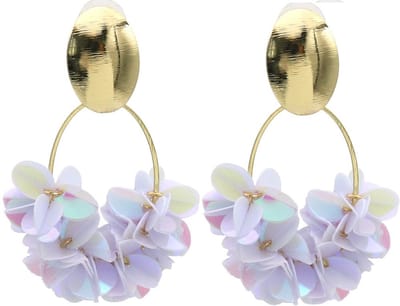 Oorbellen shiny – wit – 6x3,5 cm