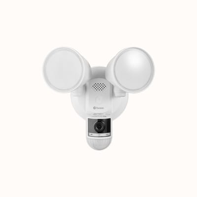 Swann 4K Floodlight Security Camera – Beveiligingscamera buiten – 4K Ultra HD – Floodlight met Sirene – Nachtzicht in Kleur - Heat & Motion Detectie