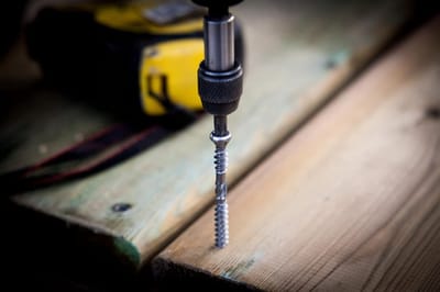 STARBLOCK Terrasschroeven, 5 x 60, roestvrij staal A2, gereduceerde kop, Torx-afdruk, gekerfde punt, emmer van 1000 stuks