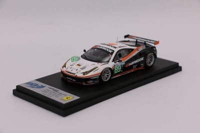 1:43 Diecast modelauto Ferrari 458 Italia GT2 Hankook Team Farnbacher #89 24H LeMans 2011 100 stuks BBR Models