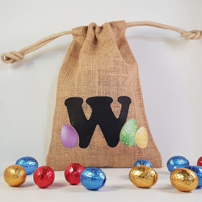 Paaszakje - letter W - pasen, paaseitjes, paaseizakje, cadeautje, feestdag, paashaas, paaseieren, verpakken