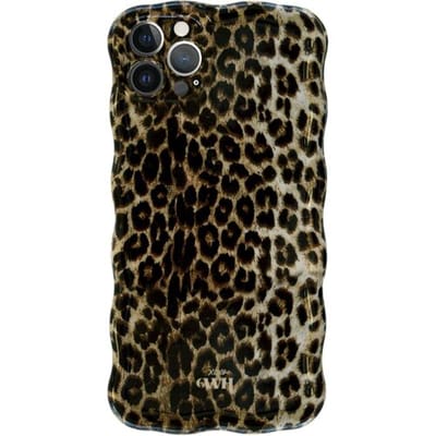 xoxo Wildhearts Glossy Wavy Case Wild Soul telefoonhoesje - Geschikt voor iPhone 12 Pro - Golvend hoesje - Glimmende silicone case met golven - Vlekbestendig - Luipaard / Tijgerprint hoesje