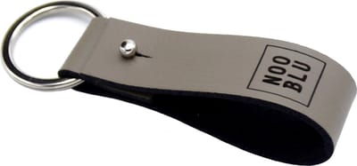 NOOBLU KEY SLING Classic sleutelhanger - Senso leer - Clay grey