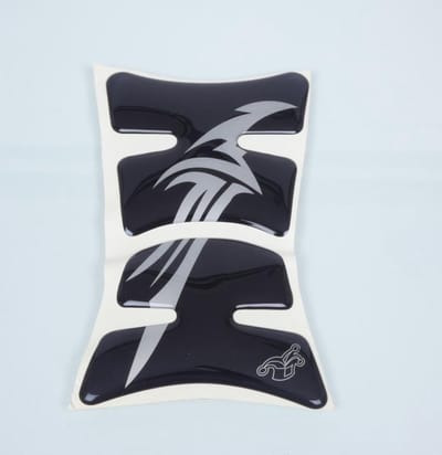 Protection de réservoir adhésive Mad Tribal noir argent pour moto roadster Neuf