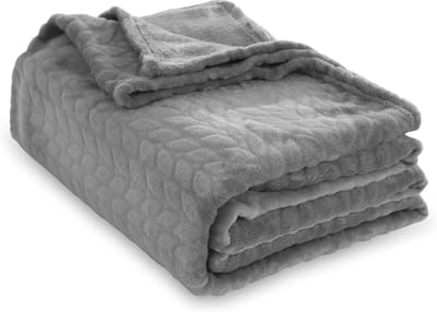 Zachte en Warme Deken voor Bank of Bed - Ideaal voor Tieners en Volwassenen, Inclusief Makkelijk Schoon te Maken Plaid, Pluche Deken Geschikt voor Alle Seizoenen (150x200cm, Lichtgrijs)