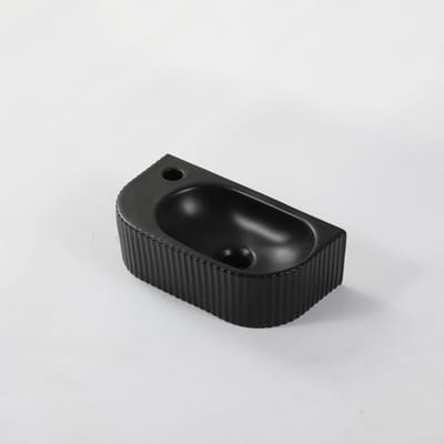 Fugaflow Eccelente Pietra Fontein - 40x22x12cm - Links - Geribbeld - halfrond - 1 kraangat - Keramiek - Zwart mat