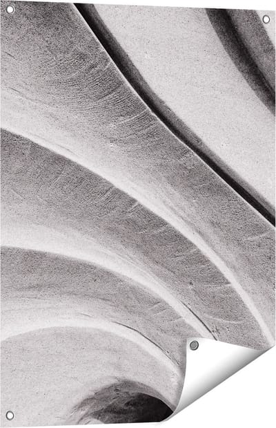 Gards Tuinposter Abstracte Kunst Gestreepte Stenen in het Grijs - 60x80 cm - Tuindoek - Tuindecoratie - Wanddecoratie buiten - Tuinschilderij