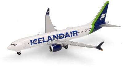 Boeing 737 Max 8 Icelandair Green Tail Landmannalaugar