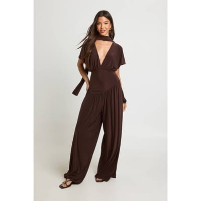 boohoo Dames Glanzende Jumpsuit Met Engelenmouwen En Wijde Pijpen | Chocoladebruin | Maat: 36