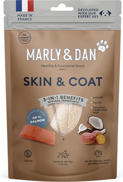 MARLY & DAN hondensnack 80 gr -jerky - 60% zalm - 3-in-1 benefiets - gezonde huid glanzende vacht - onderstuunt de immuniteit SKIN &C COAT - granen vrij - geen toegevoegde suiker - vrij van smaak, kleur en kunstmatige bewaarmiddelen - lekker