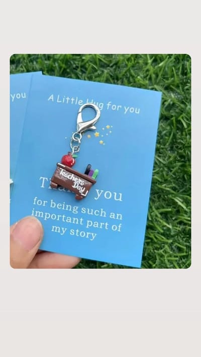 Akyol - Teacher – Sleutelhanger – sleutelhanger leraar - juf sleutelhanger- juf cadeau – docent – meester sleutelhanger – cadeau
