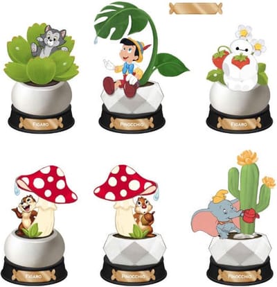 Disney Mini Diorama Stage Statues Love Plants Series 12 cm Assortment (6)