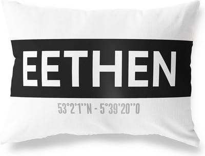 Tuinkussen EETHEN - NOORD-BRABANT met coördinaten - Buitenkussen - Bootkussen - Weerbestendig - Jouw Plaats - Studio216 - Modern - Zwart-Wit - 50x30cm