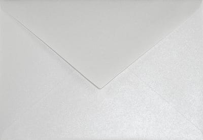 Metallic (parelmoer) witte enveloppen A6 - 114 x 162 mm - 25 stuks - NK natgelijmde - 110 gram - Sirio Pearl - Netuno