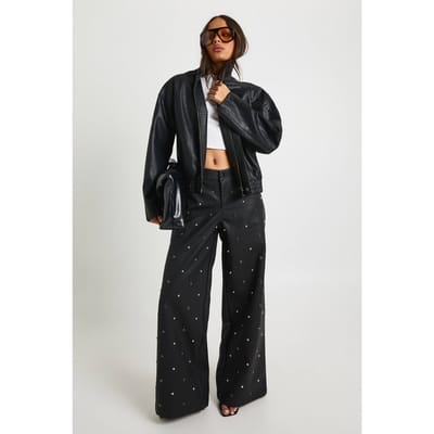 boohoo Dames Kunstleren broek met studs en wijde pijpen | Zwart | Maat: 38