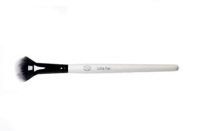 beMineral Brush - LITTLE FAN