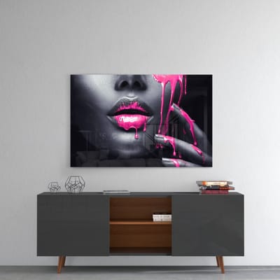 Roze geschilderde vrouw glas schilderij