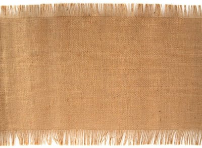 Chaks Jute tafelloper - 2x - 29 x 500 cm - beige - met franjes - Thema antiek/romantisch - Tafeldecoratie versieringen