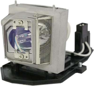 Beamerlamp geschikt voor de PANASONIC PT-LX271U beamer, lamp code ET-LAL330. Bevat originele UHP lamp, prestaties gelijk aan origineel.