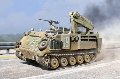Academy Modelbouwpakket Militaire voertuigen - 13568 M113 Fitter AFV - Amerikaanse Pantservoertuig Plastic - 1:35 - Modelbouw