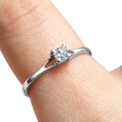 Wit zilverkleurige ring dames maat 6 met steen ronde transparante steen 4 klauwzetting minimalistische ring smalle band ring met steen