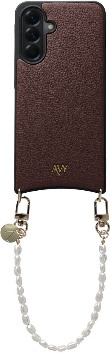 AVY Leren Hoesje Geschikt voor Samsung Galaxy A56 | Compatibel met MagSafe | Leather Case met Telefoonkoord | Polsband | Chocolate | Perla Chic