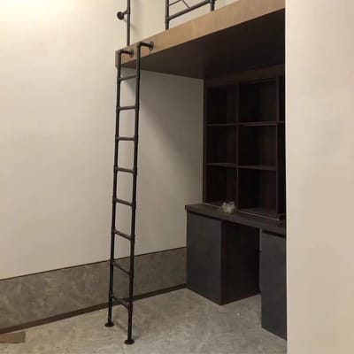 Noodtrap Wandmontage - Metalen Klimladder - Veilig Instappen - Verstelbare Hoogte - 45cm Breed - Zwart