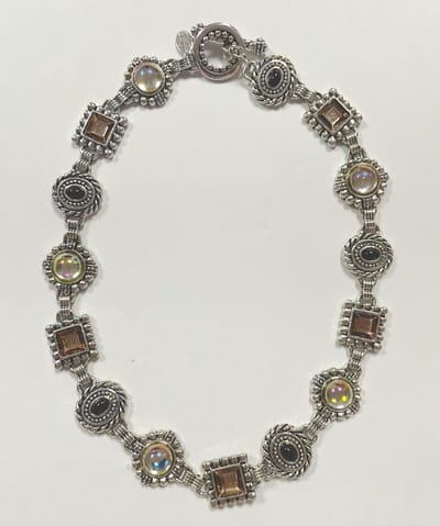 Ketting beige kralen - 42 Centimeter - 90's Fashion trend - Damesdingetjes